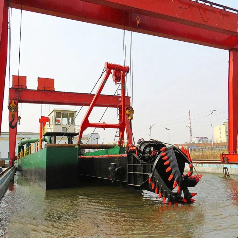 Low Price Clear Water Flow 2000 Cubic Meter Cutter Suction Dredger with Hydraulic Control System for Sea Sand