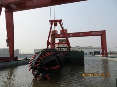China 28 Inch Hydraulic Cutter Suction Dredger for Sale