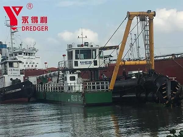 Clear Water Flow: 5000m3/Hour Cutter Suction Dredging Vessel for Capital Dredging in Singapore