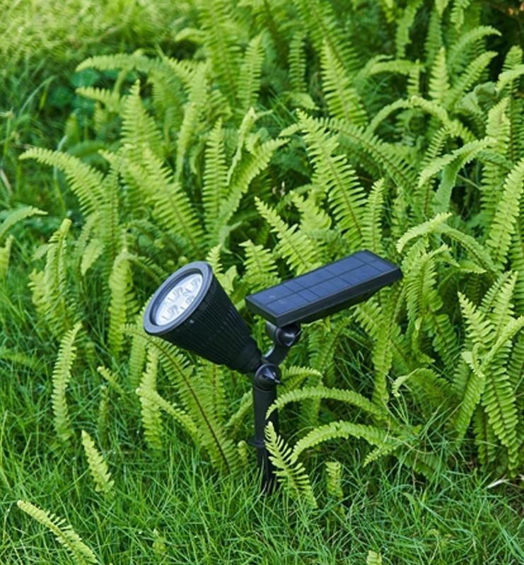 Waterproof Lighting Spotlight Solar LED Wall Light for Yard Garden Driveway Pathway Pool Wyz10093