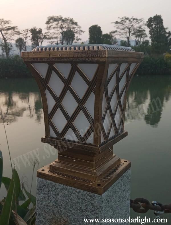 Smart LED Outdoor Patio Garden Lighting Solar Pillar Light for Christmas Decoration Lighting
