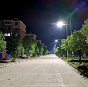 30W 40W 50W Cold White 6000K Outdoor Lithium Battery Pack Smart Remote Control Solar Lamp