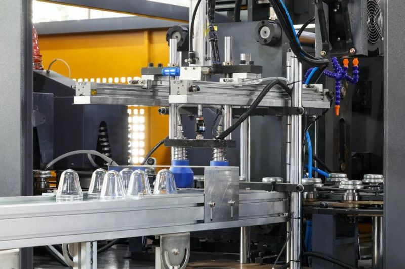 2 Cavities Automatic Blow/Blowing Moulding/Molding Machine/Automatic Water Machine/Plastic Machinery/Plastic Machine for Blowing Jar Bottles