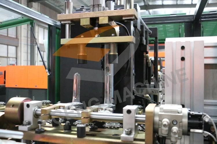 Economical Ycq-2L-2 Bottle Blow Moulding Machine