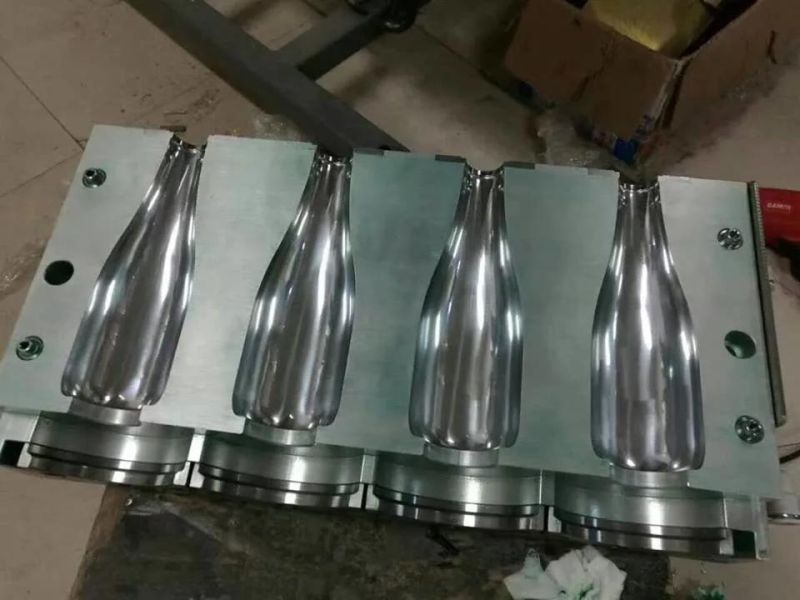 6 Cavities Pet Bottle Blow Mould Machinery (Q9000)