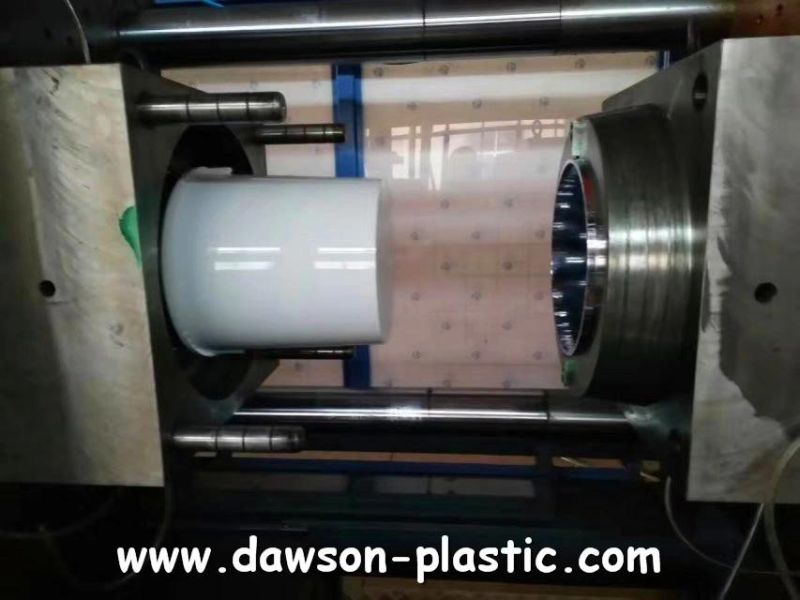 300ton High Quality Injection Molding Machine with Servo Motor