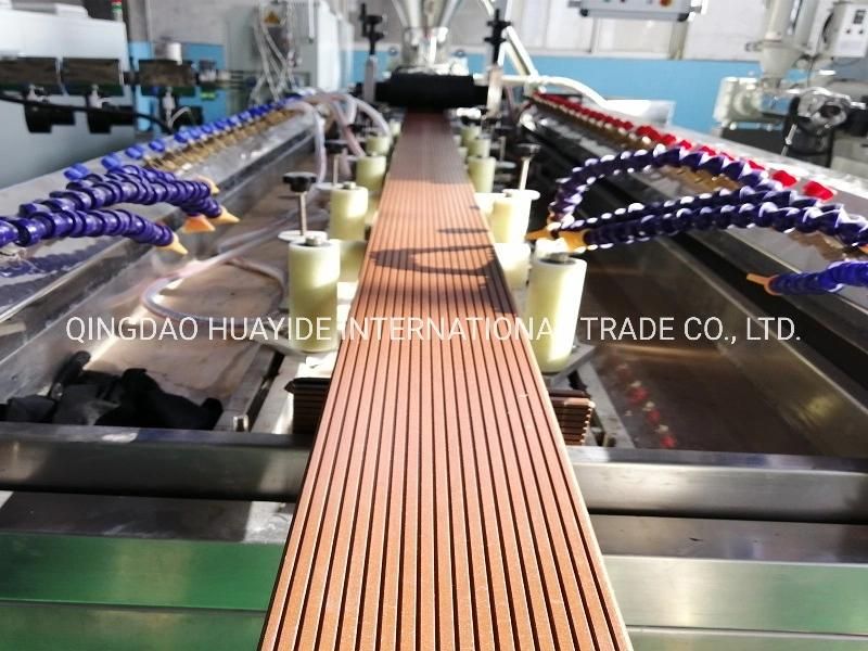 High-End Technology PE Wood Decking Profile Extrusion Machine