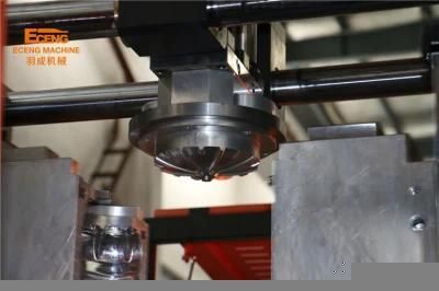 Q20L1 Pet Bottle Blow Moulding Machine with High Degree of Automation