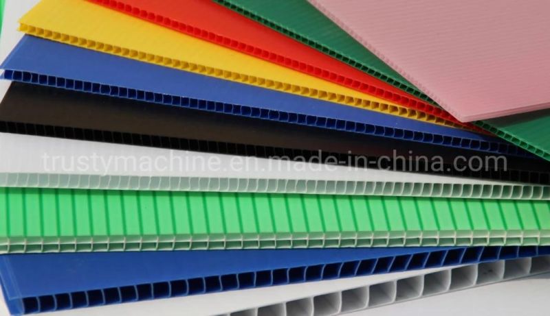 Qingdao PC PP PE Plastic Hollow Plate/Board Extrusion Line/Production Machine