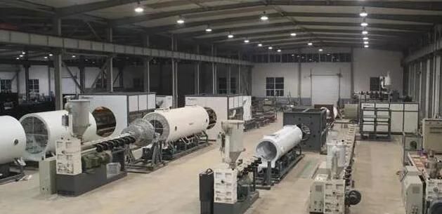Vacuum Calibration HDPE Pipe Extrusion Line