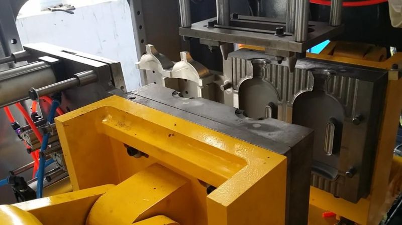2L 3L 5L HDPE Bottle Making Machinery Automatic Blow Molding Machine