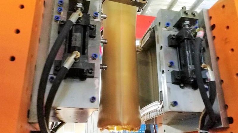Extrusion Blow Molding Machine with Servo Motor for Jerry Can