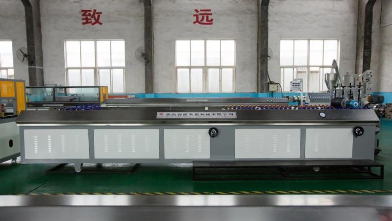 Wood Plastic Composite Process Machine Outdoor WPC Decking Production Machine