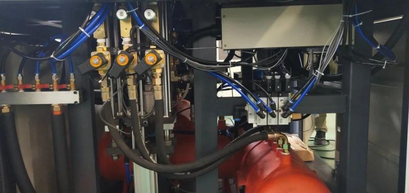 Blow Molding Machine Speed 0.1-0.7L Pet Bottle Blowing Machine