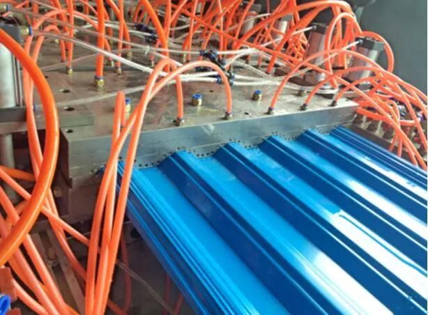 Extrusion Machine for Hollow Structure Plastic Apvc 10mm Twin Wall Polycarbonate Sheet Soundproof
