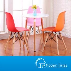 Outdoor Furniture Cheap Simple PP Material Seat Wooden Leg Restaurant Dining Chair Outdoor Dining Chair