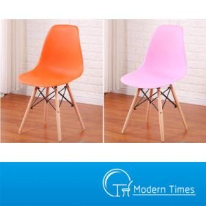 Simple and Durable PP Material Seat Wooden Leg Restaurant Dining Chair Outdoor Dining Chair