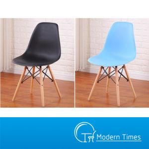 Simple PP Material Seat Wooden Leg Dining Chair Outdoor Dining Chair