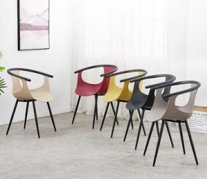 Modern New Design Simple PP Seat Black Leg Dining Chair
