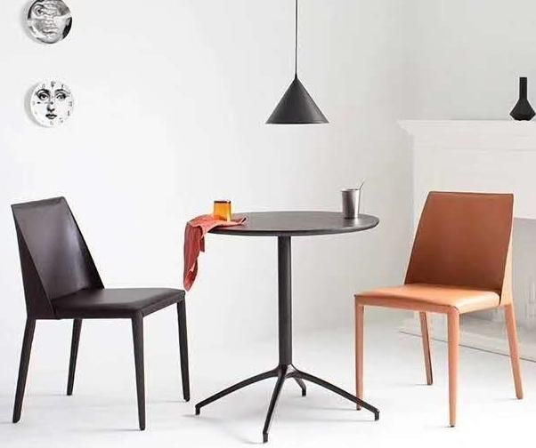 Modern Simple Deisng Saddle Hard Leather Restaurant Cafe Dining Chair