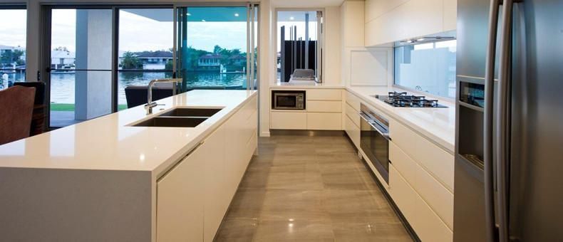 Apartment High Quality Moisture Resistant Integrated White Flat Lacquer Kitchen Cabinet
