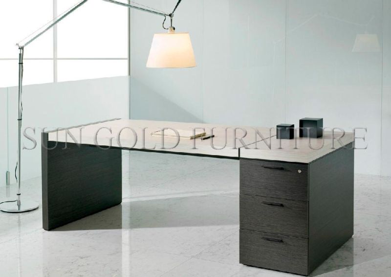 on Sale Wooden Black CEO Boss Office Desk Office Table Furniture (SZ-OD126)
