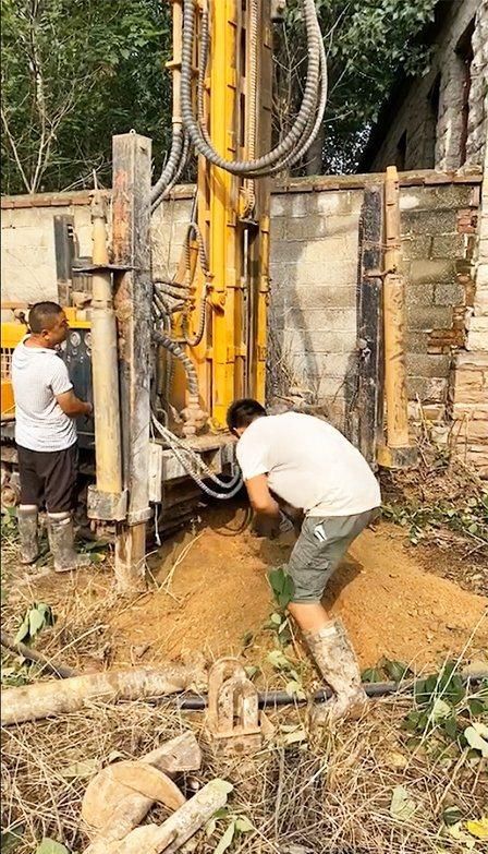 Crawler Diesel Depth Borehole 300m Water Well Drilling Rig