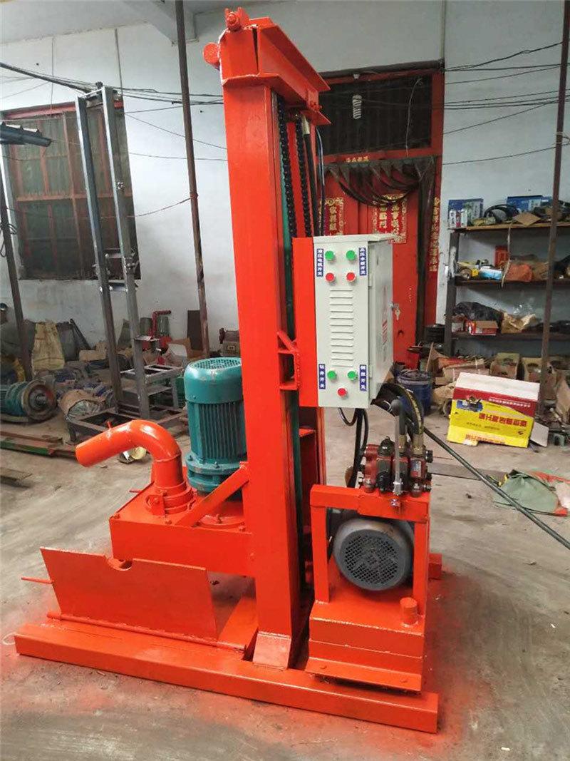 Truk Mounted Water Well Drilling Rig Hole Depth 120m with Free Spare Parts