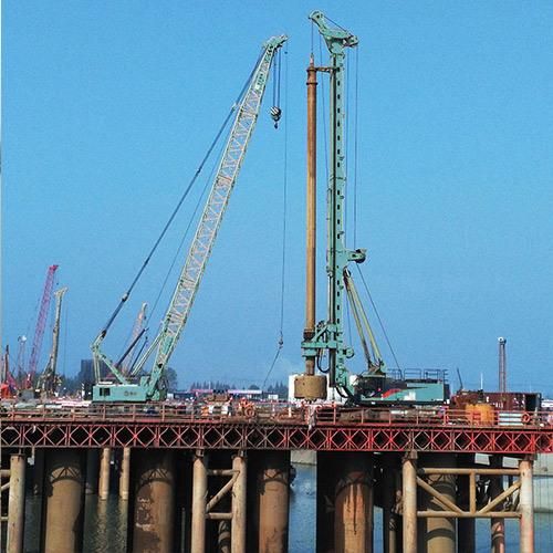 Hfxr550d 132m Rotary Drilling Rig for Construction of Bridges