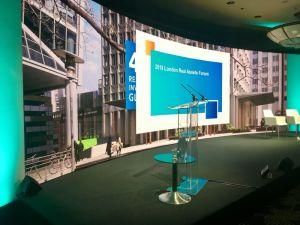 HD P6.25mm Indoor Curve LED Display for Advertisement Screen